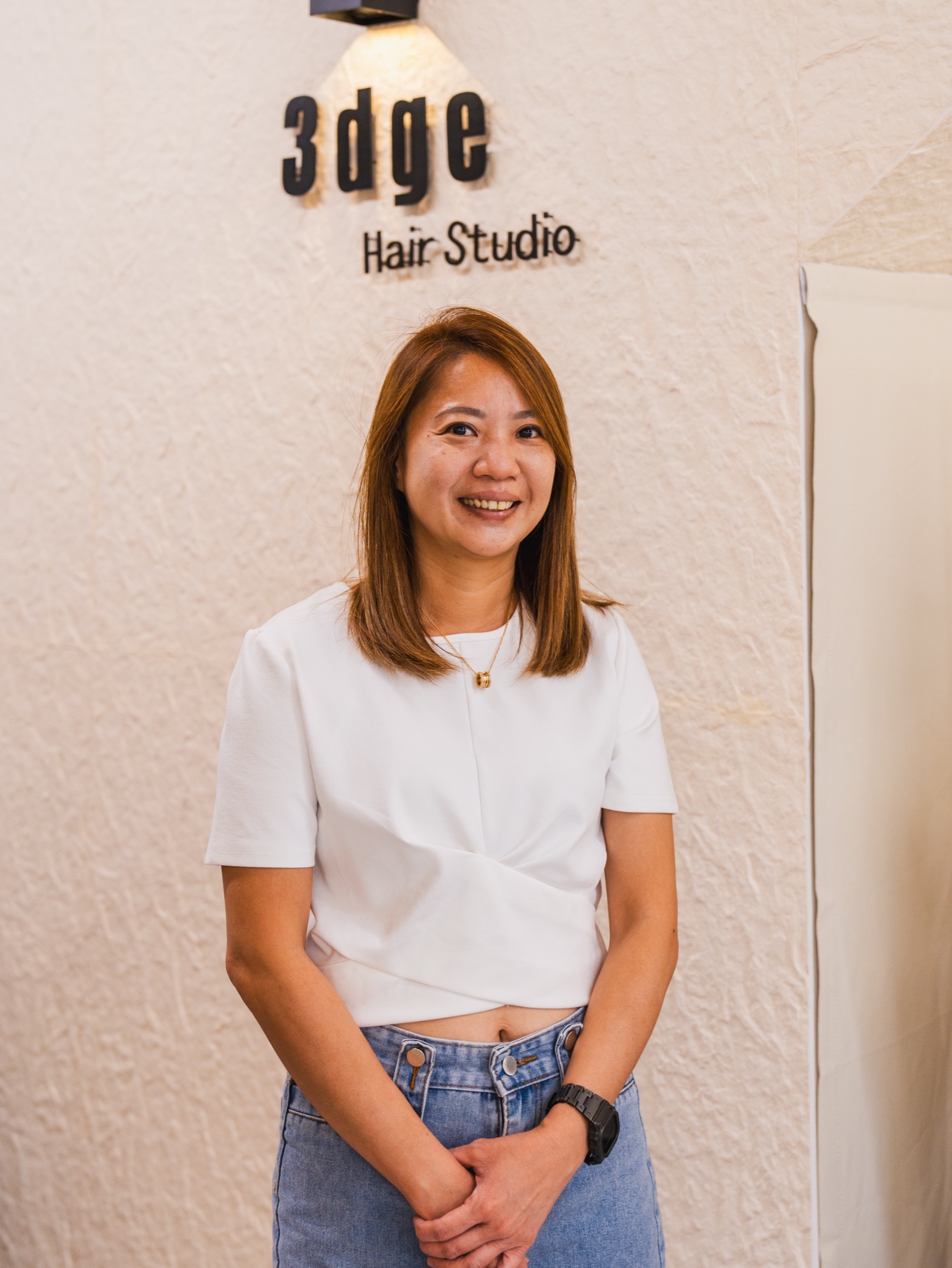 Vivi Vivi - Senior Hairstylist at 3DGE Hair Studio Singapore specializing in creative styling